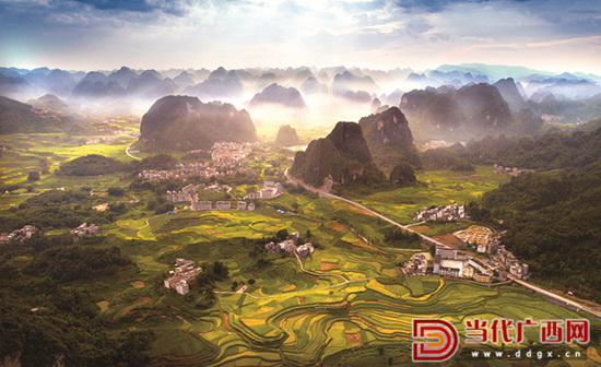 东兰：“老区的精神不能丢，贫困的帽子必须摘”