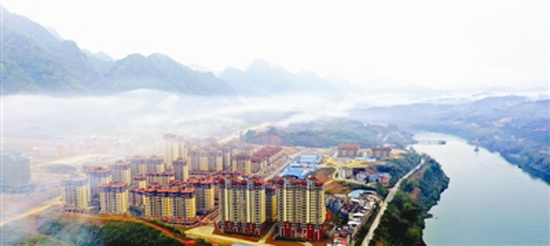 天峨精心写好易地扶贫搬迁“后半篇文章”