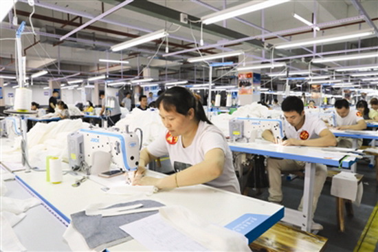 技能大赛拼才艺 手工技艺助脱贫