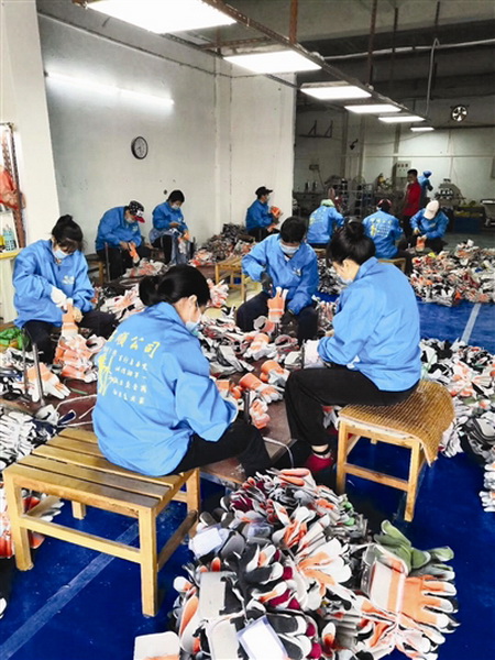 举办技能大赛 推动就业脱贫