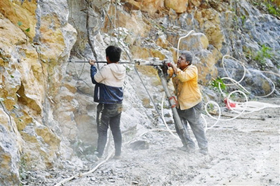 大化：决胜脱贫攻坚 建设幸福家园