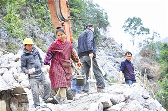 大化：攻坚克难筑就“民心路”