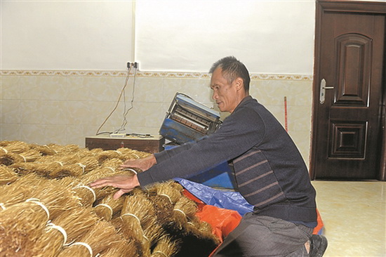 东兰兰木乡年产红薯粉5万公斤产值130万元