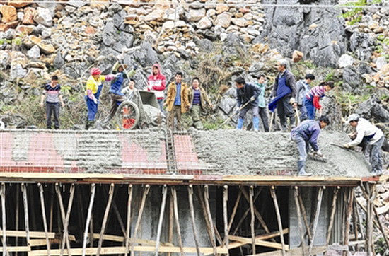 大化：千山万弄间 新房拔地起