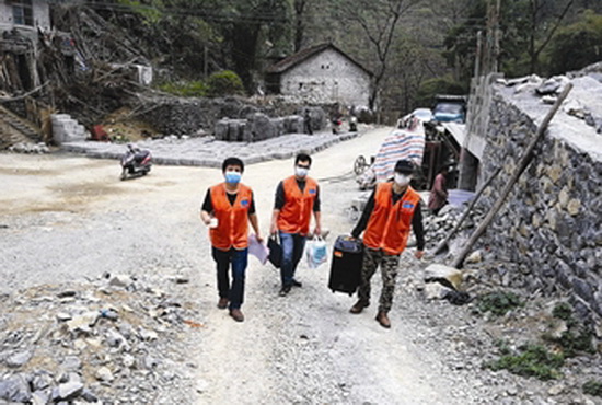 市委书记缘何表扬古竹工作队