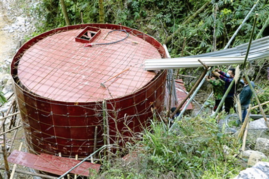 建设家庭水柜 保障饮水安全