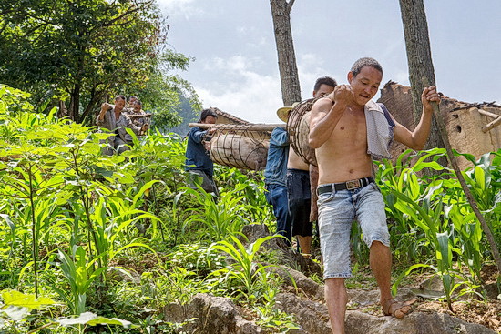大化：条条“玉带”绕青山 千山万弄换新颜