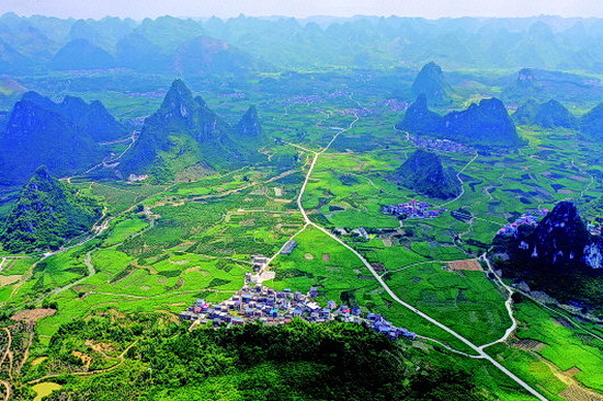 习近平:把脱贫作为奔向更加美好新生活的新起点